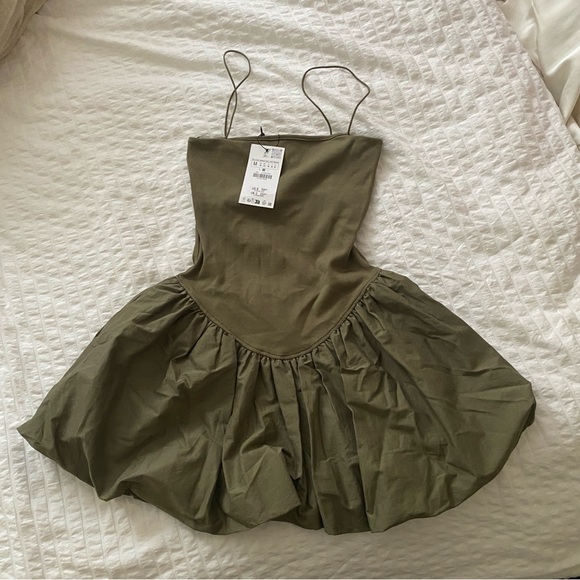 Sold out NWT Zara mixed rib Poplin balloon dress in olive green color size M - Picture 8 of 10